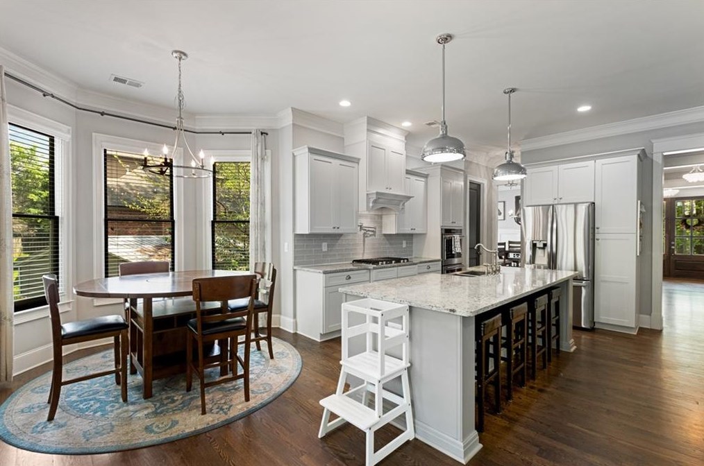 3256 Lavista Rd, Decatur GA  30033-1421 exterior