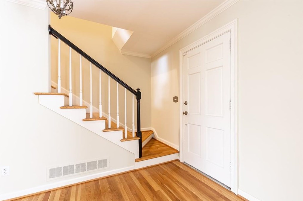 4297 Woodland Brook Dr, Atlanta GA  30339-4722 exterior