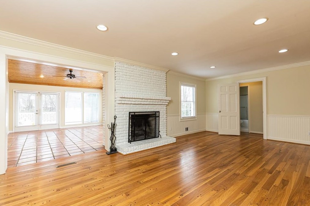 4297 Woodland Brook Dr, Atlanta GA  30339-4722 exterior