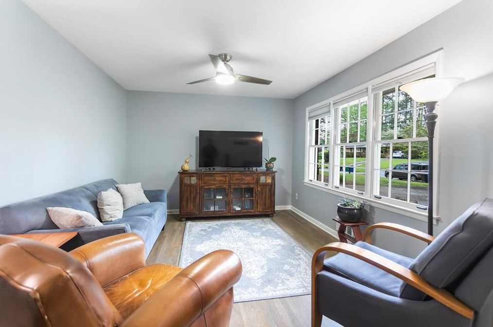 3170 Sprucewood Dr, Decatur GA  30033-2506 exterior