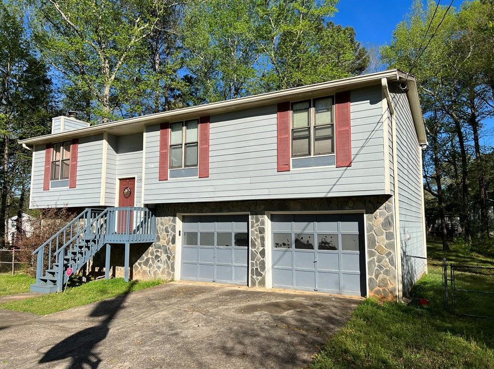 2096 Chestnut Log Cir, Lithia Springs, GA 30122
