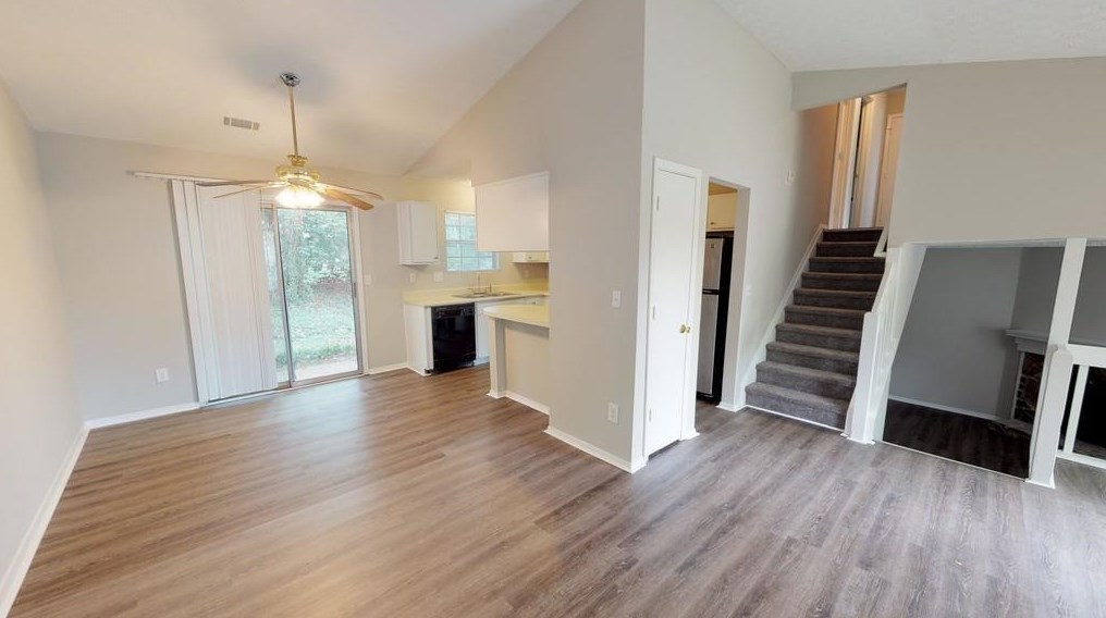 129 Birch Rill Dr, Alpharetta, GA 30022