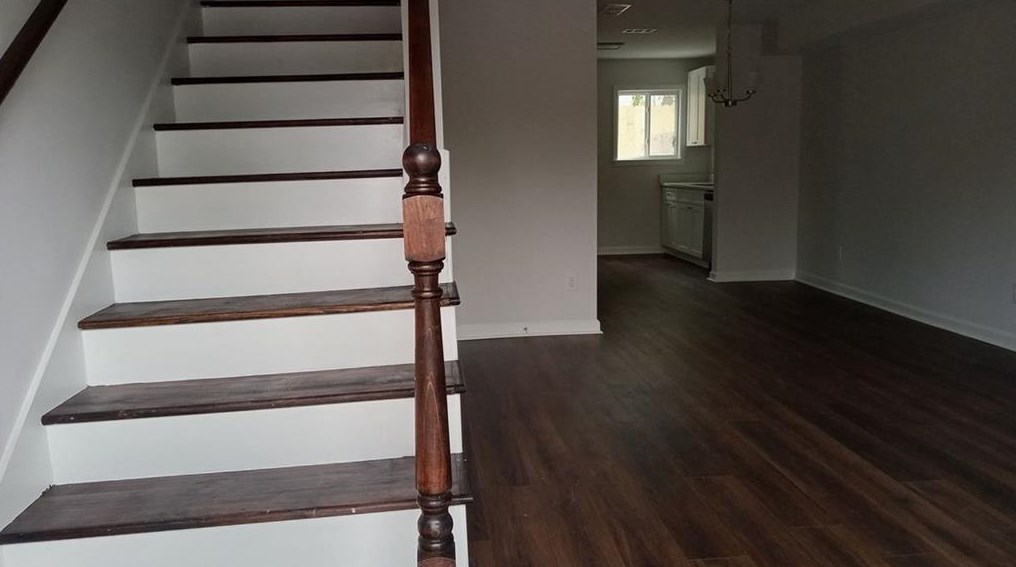 2156 Park Ter, Atlanta, GA 30337-1704
