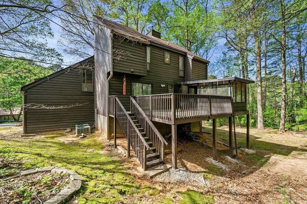 4201 Charleston Trl, Smyrna GA  30080-6427 exterior