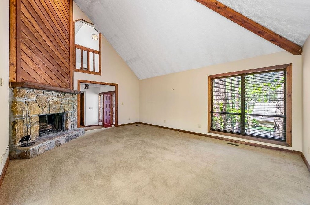 4201 Charleston Trl, Smyrna GA  30080-6427 exterior