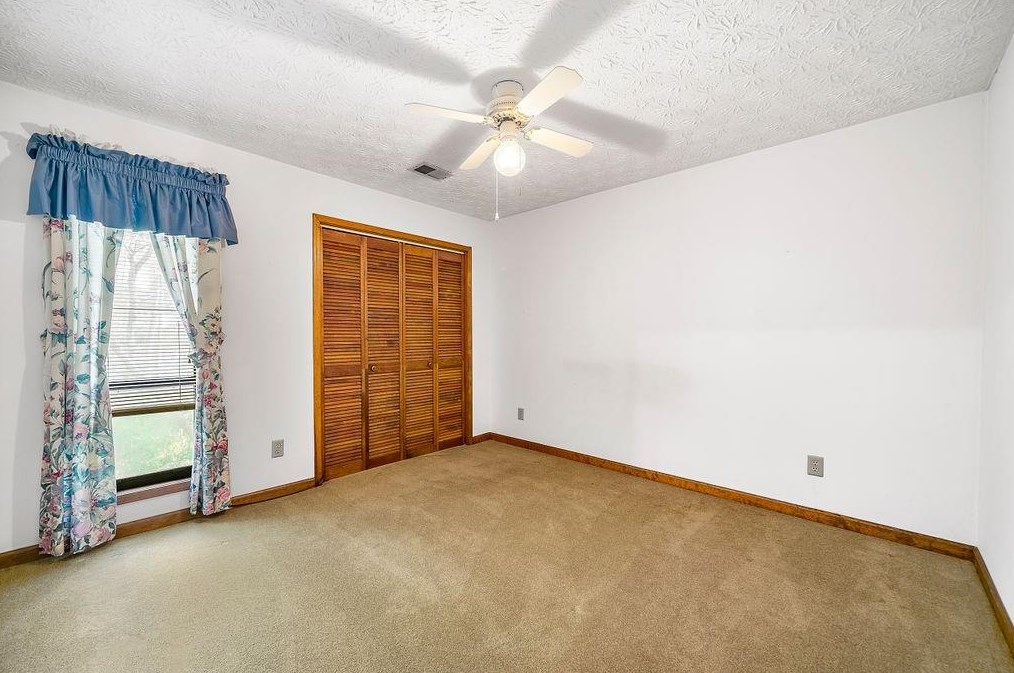 4201 Charleston Trl, Smyrna GA  30080-6427 exterior