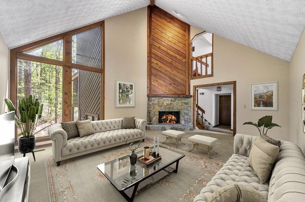 4201 Charleston Trl, Smyrna GA  30080-6427 exterior