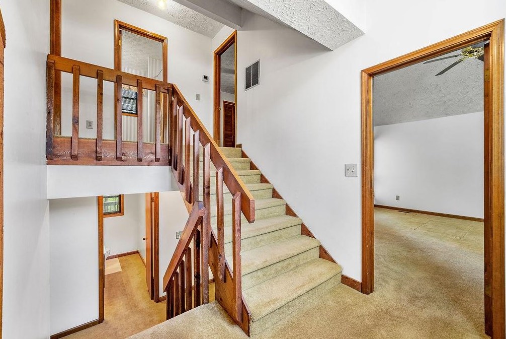 4201 Charleston Trl, Smyrna GA  30080-6427 exterior