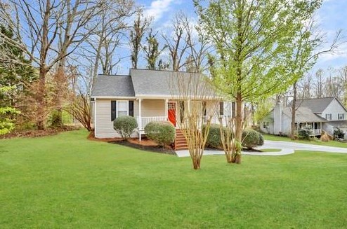 282 Seals Dr, Dallas, GA 30157