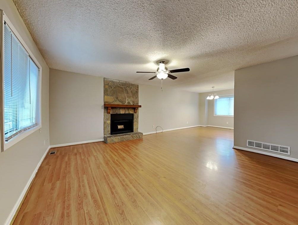 2271 Chestnut Pl, Lithia Springs, GA 30122