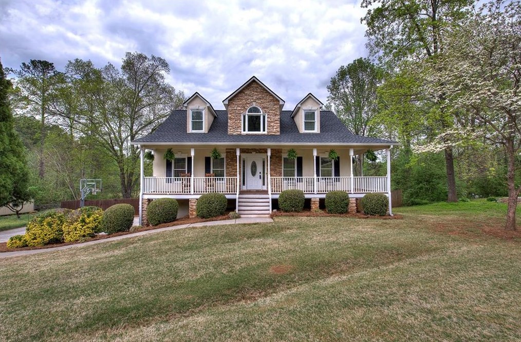 32 Hampton Dr, White, GA 30184