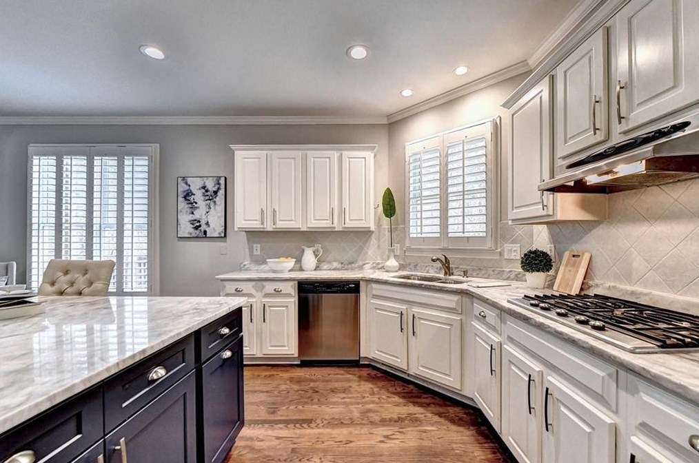 410 Overhill Bnd, Alpharetta GA  30005-8974 exterior