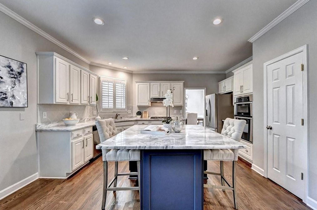 410 Overhill Bnd, Alpharetta GA  30005-8974 exterior