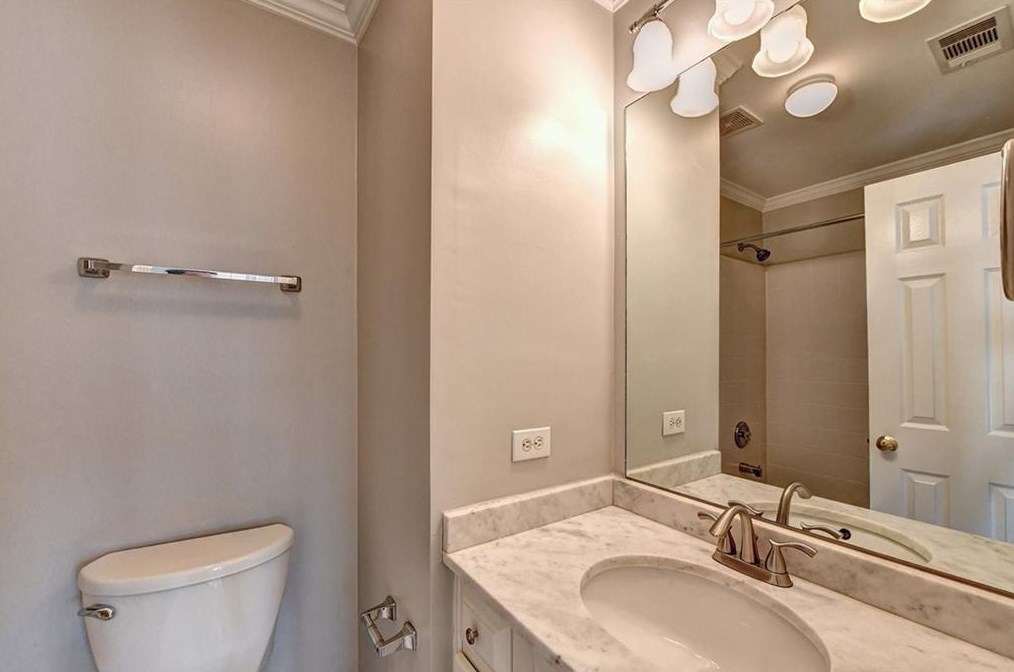 410 Overhill Bnd, Alpharetta GA  30005-8974 exterior