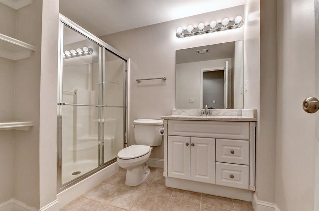 410 Overhill Bnd, Alpharetta GA  30005-8974 exterior