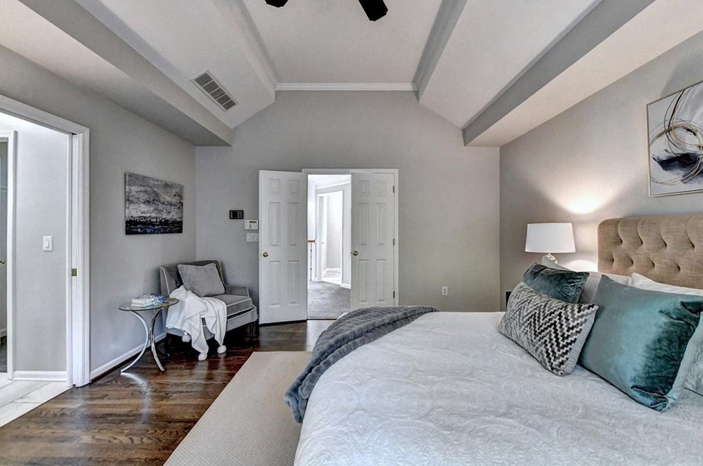 410 Overhill Bnd, Alpharetta GA  30005-8974 exterior