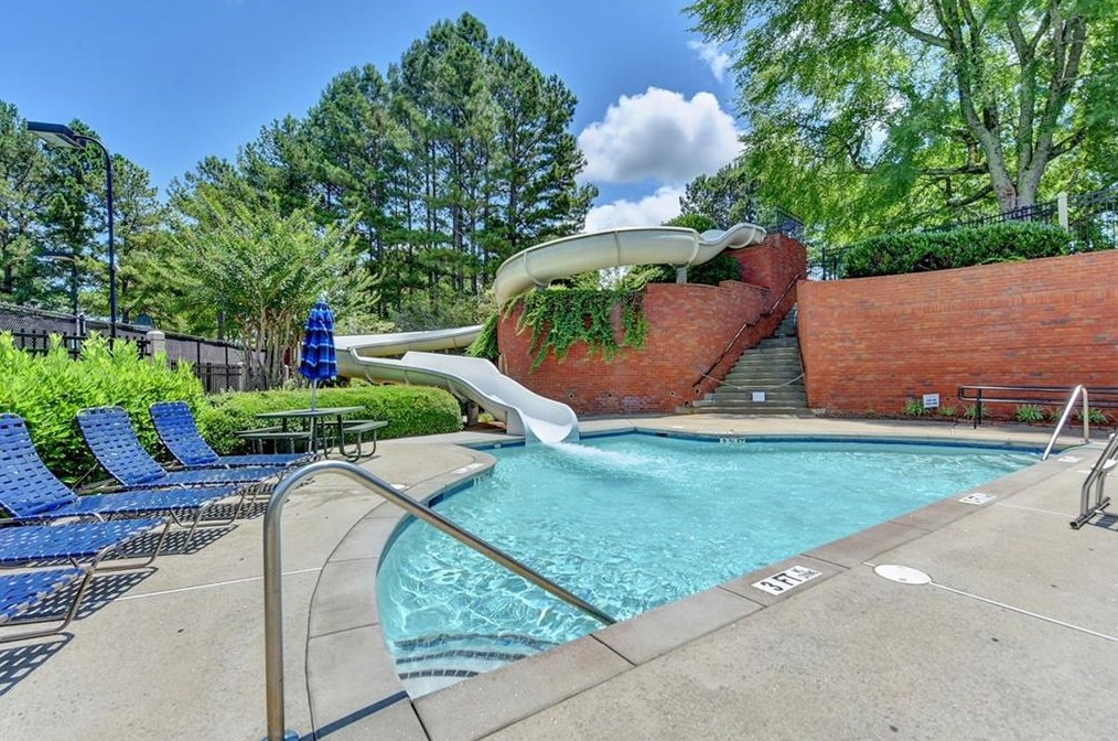 410 Overhill Bnd, Alpharetta GA  30005-8974 exterior