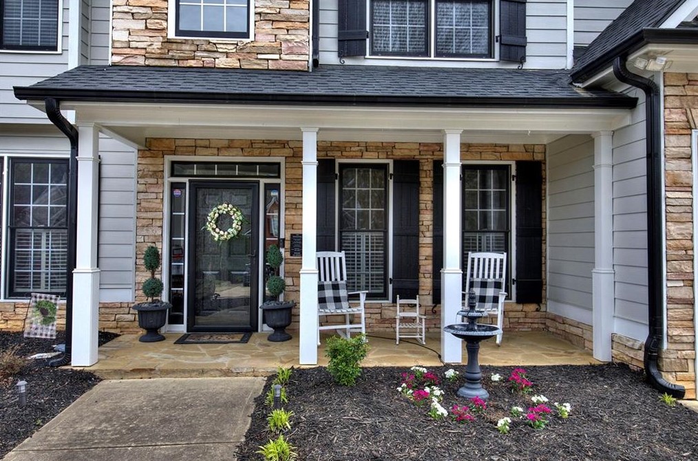 65 Meadow Glen Way, Acworth, GA 30101-5954