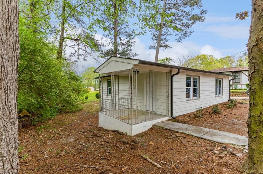 6586 Boyd St, Lithia Springs, GA 30122