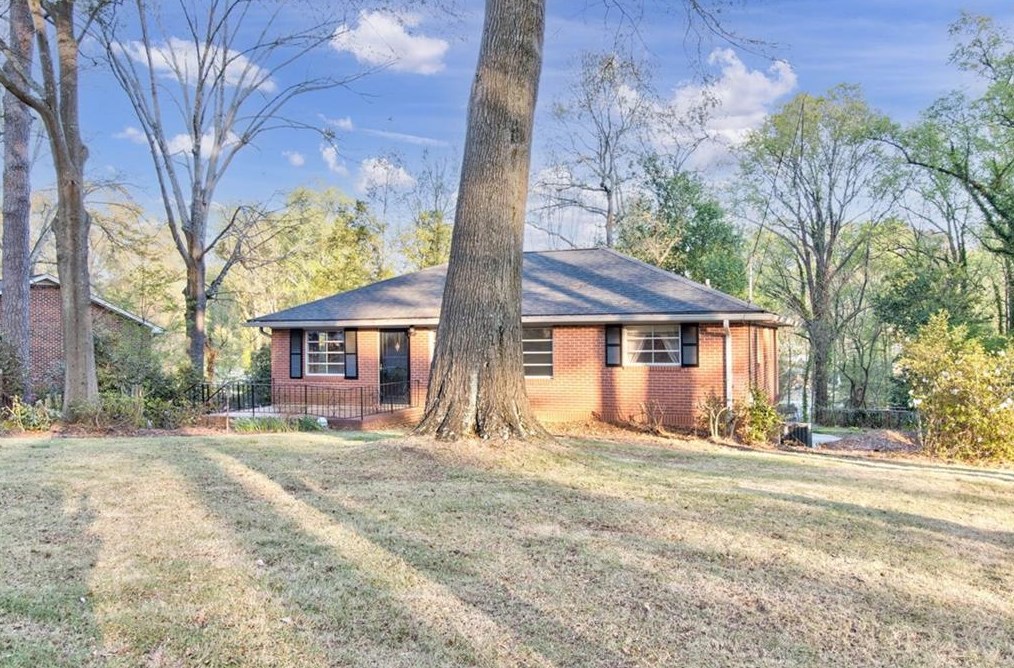 820 Pinehill Dr Se, Smyrna, GA 30080