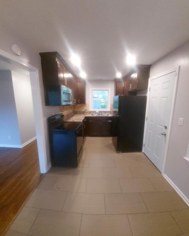 1957 Stanton St, Decatur GA  30032-4154 exterior