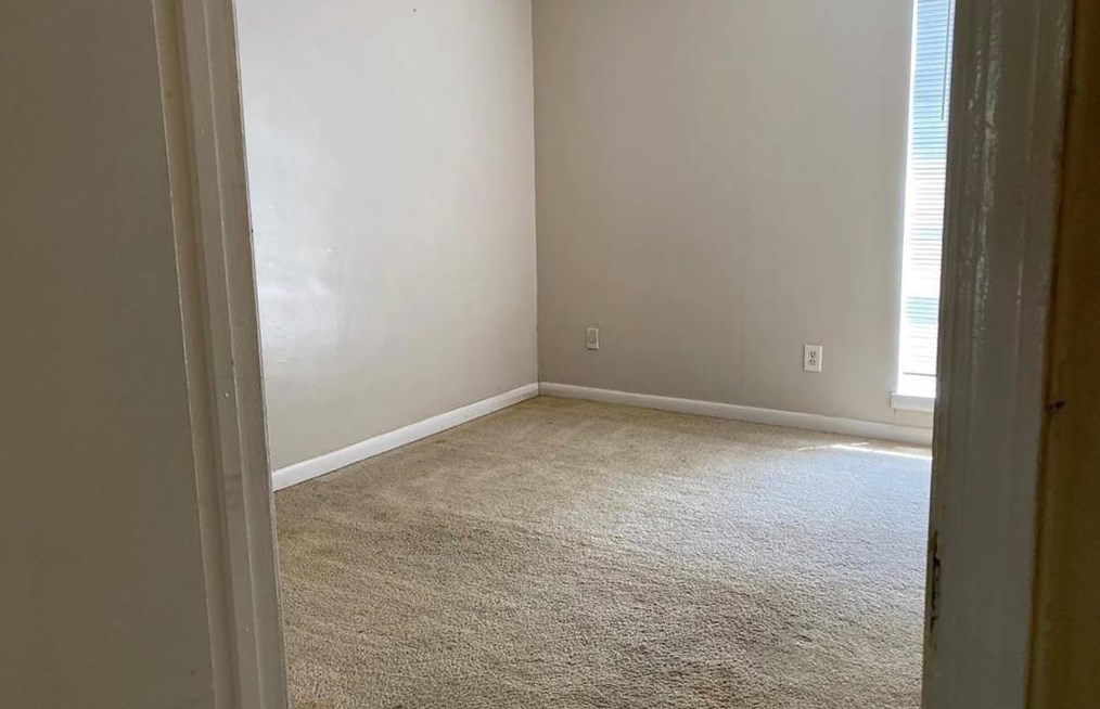 3254 Strawberry Ln, Decatur GA  30034-4138 exterior