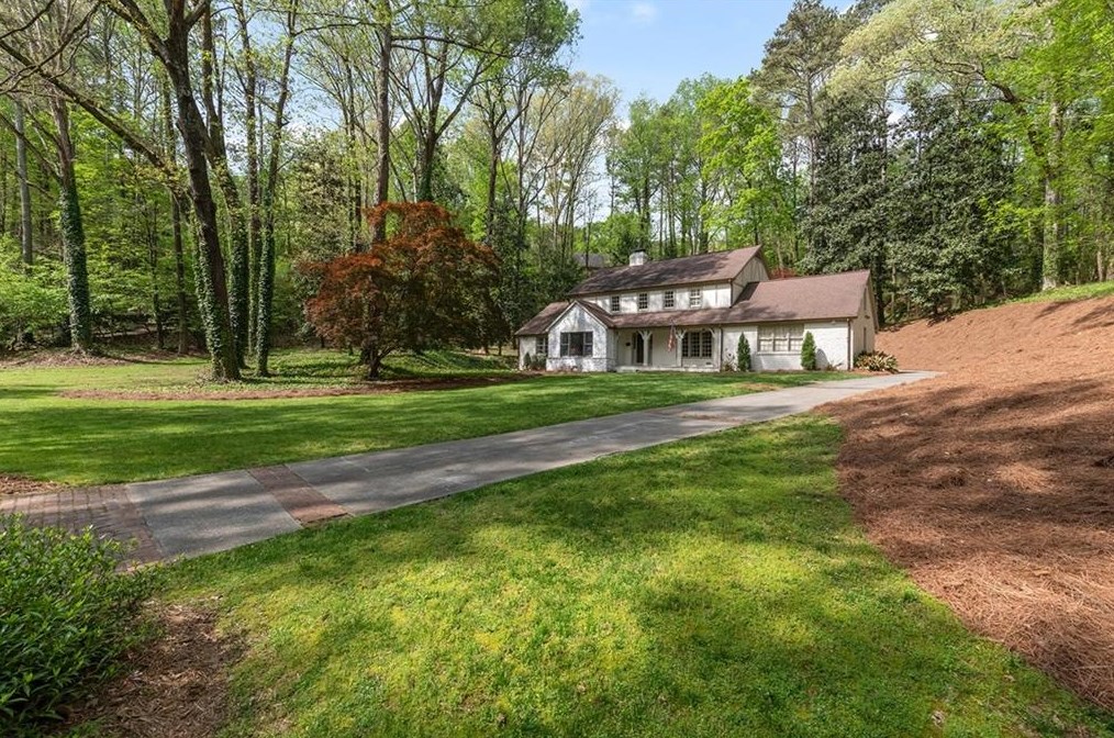 4384 Whitewater Creek Rd, Atlanta GA  30327-3958 exterior