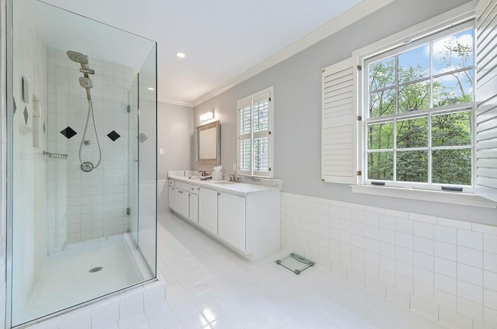 4384 Whitewater Creek Rd, Atlanta GA  30327-3958 exterior