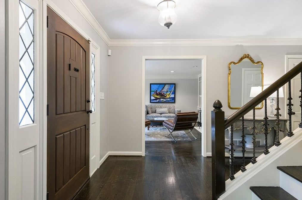 4384 Whitewater Creek Rd, Atlanta GA  30327-3958 exterior