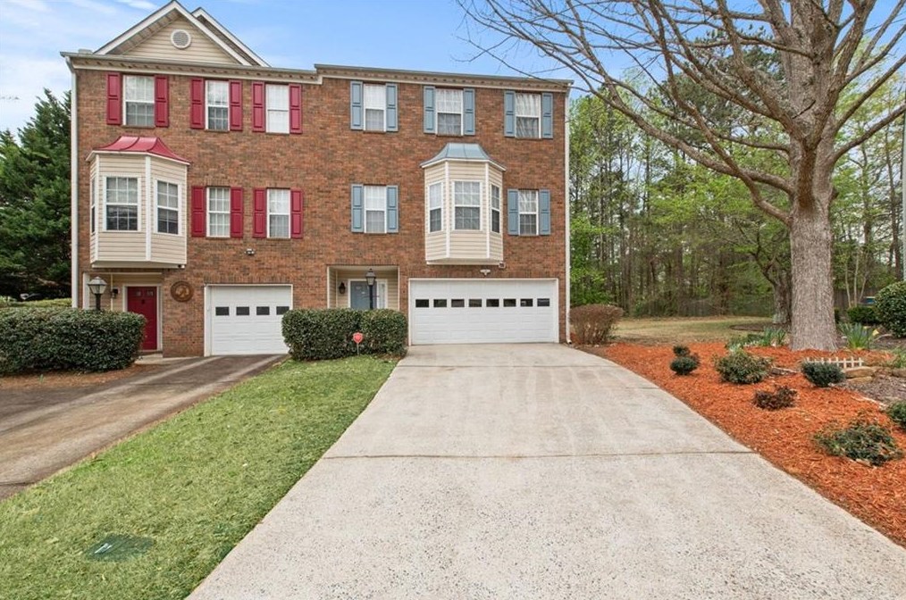 4489 Thorngate Ln, Acworth, GA 30101-8838