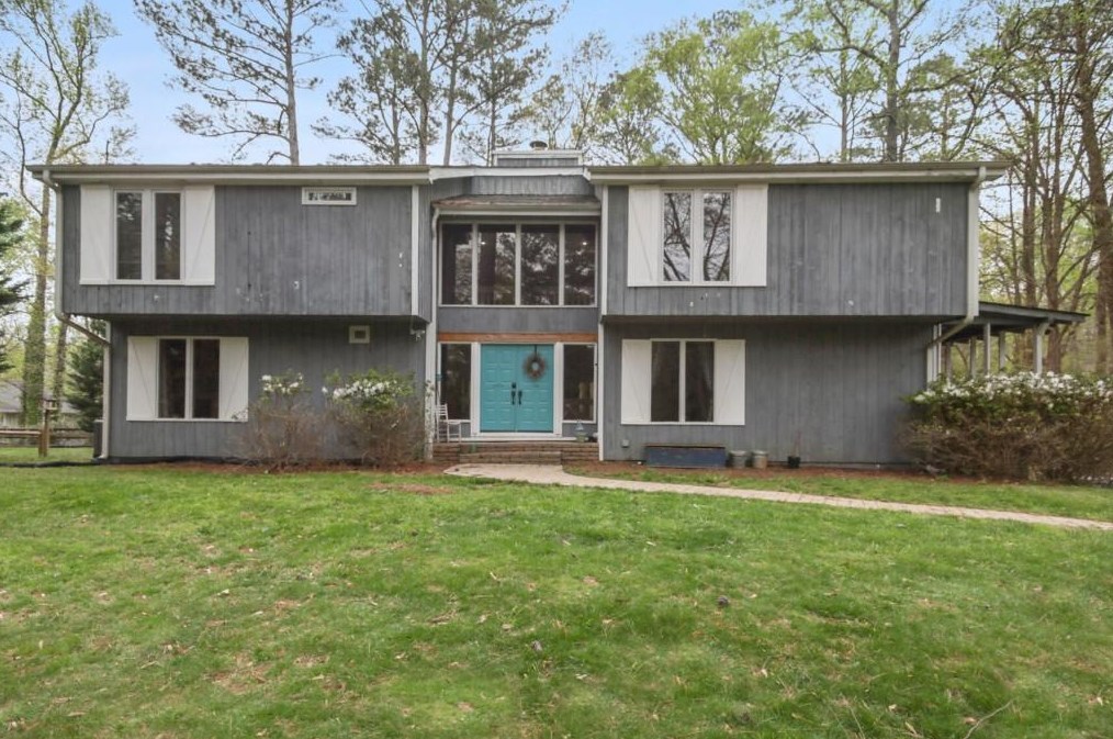 20 Pine Island Ct, Roswell, GA 30076-2817