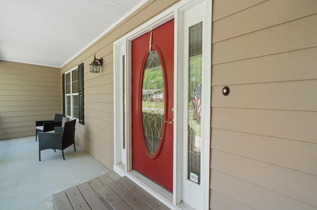 204 W First St, Reynolds Plantation, GA 30642