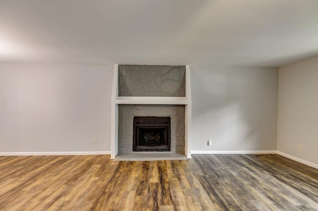 45 E Knight Dr, Carrollton, GA 30116