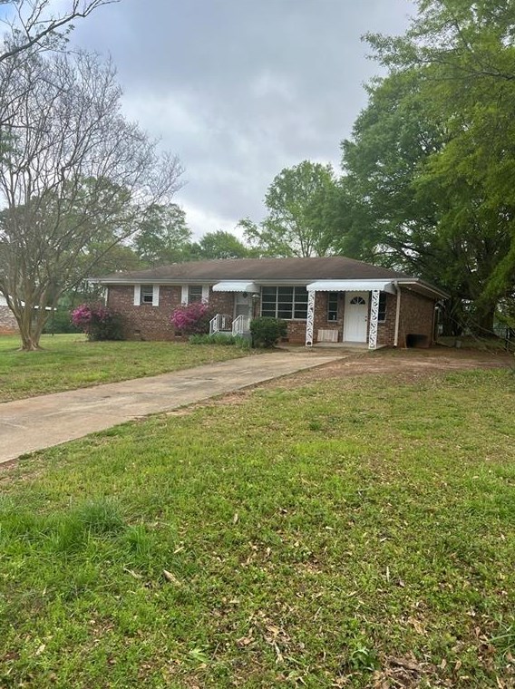 206 Oxford Dr, Oxford, GA 30054