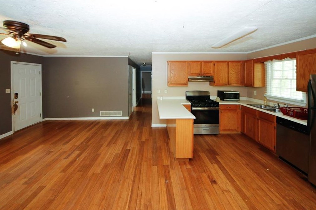 419 Indian Hills Dr, Dallas GA  30157-0628 exterior