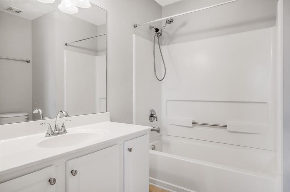 3433 Lathenview Ct, Alpharetta GA  30004-6191 exterior