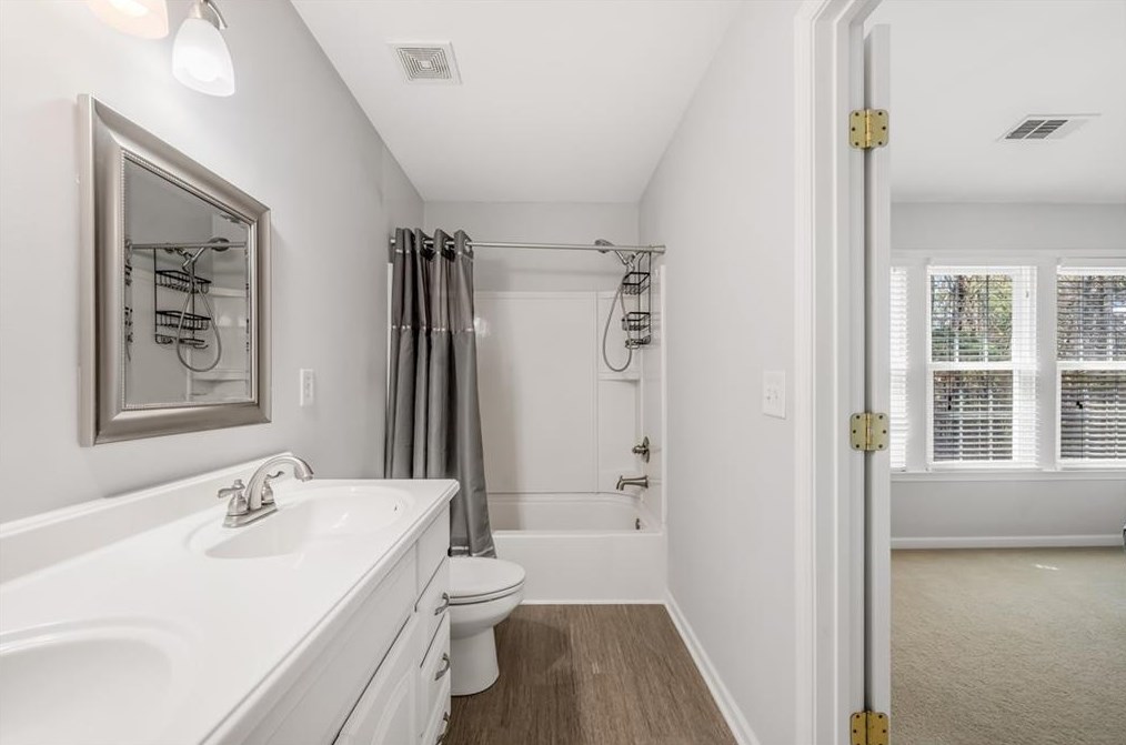 3433 Lathenview Ct, Alpharetta GA  30004-6191 exterior