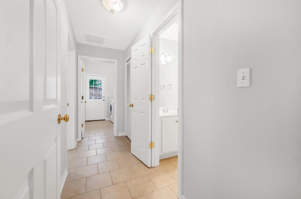 3433 Lathenview Ct, Alpharetta GA  30004-6191 exterior