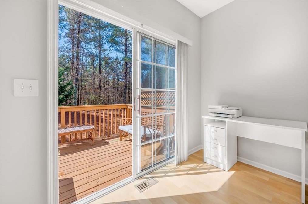 3433 Lathenview Ct, Alpharetta GA  30004-6191 exterior