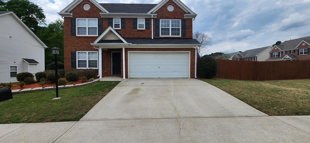 1133 Hawthorn Ln, Grayson, GA 30017