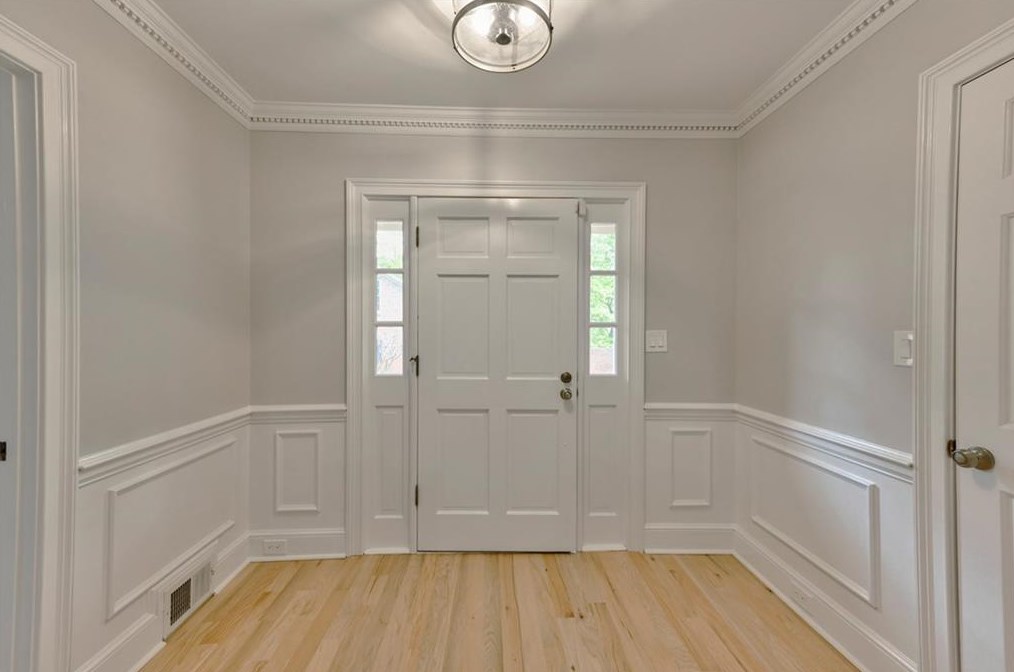 1875 Bedfordshire Ct, Decatur GA  30033-1400 exterior