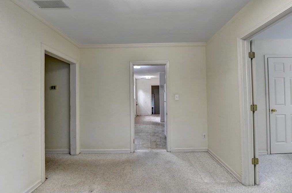 1399 Clairmont Rd, Decatur GA  30033-5311 exterior