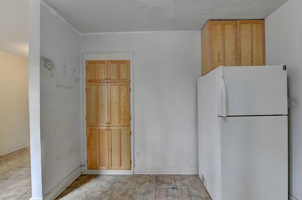 1399 Clairmont Rd, Decatur GA  30033-5311 exterior