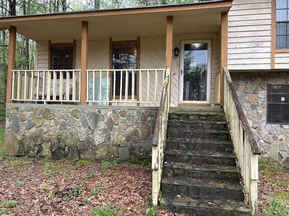 420 Darry Ct, Fairburn, GA 30213-3167