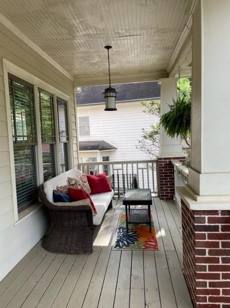 1843 Spring Ave, Atlanta GA  30318-2743 exterior