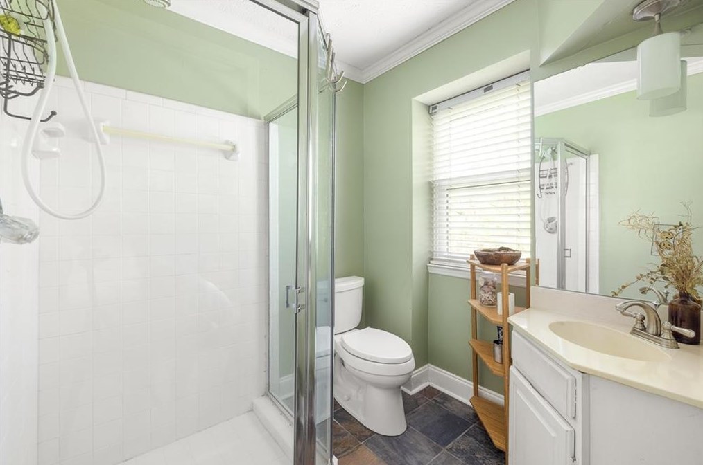 115 Woodbury Pl, Decatur GA  30030-2966 exterior