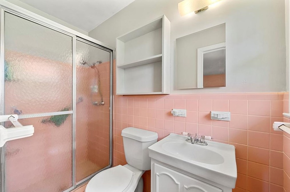 3831 Danbury Ln, Decatur GA  30032-1434 exterior