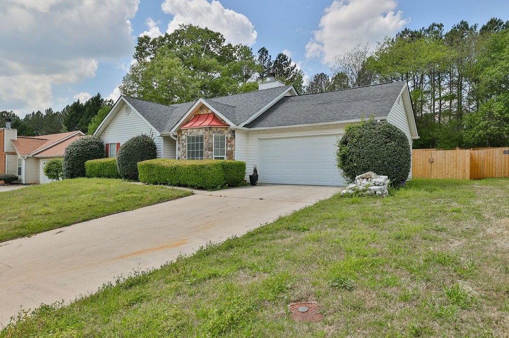 106 Willow Springs Ln, Stockbridge, GA 30281