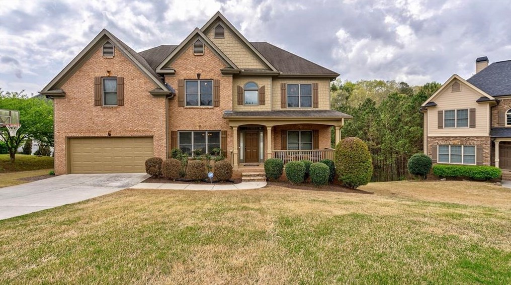 4116 Mossy Rock Ct, Buford, GA 30519