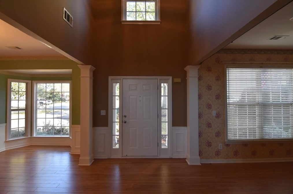5057 Faversham Hill Dr, Suwanee, GA 30024